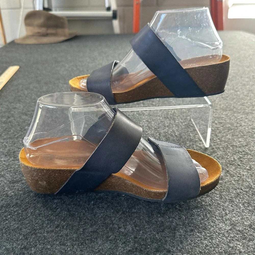 Lola Sabbia by Artichoke Navy Blue Leather Wedge Sandals Size 39 Hook Loop Strap
